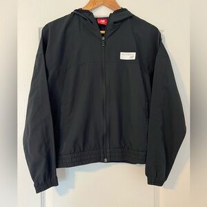 NEW BALANCE | Windbreaker | Small